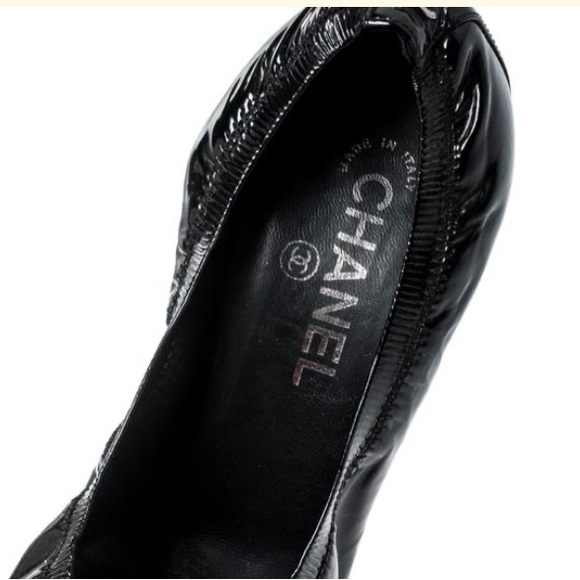 Classic Chanel Pumps! - Picture 2 of 6